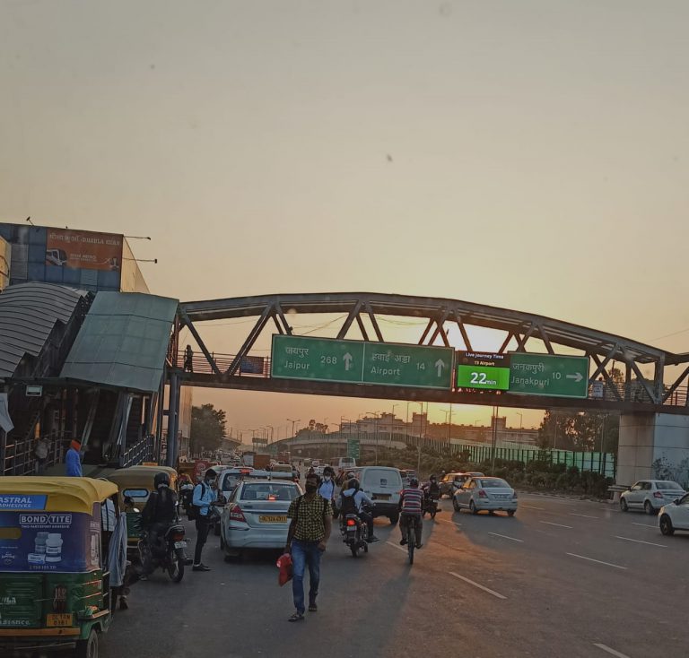 दिल्ली में रात 10 से सुबह 5 बजे तक लगा नाइट कर्फ्यू