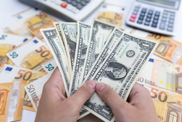 DOLLAR DROPP